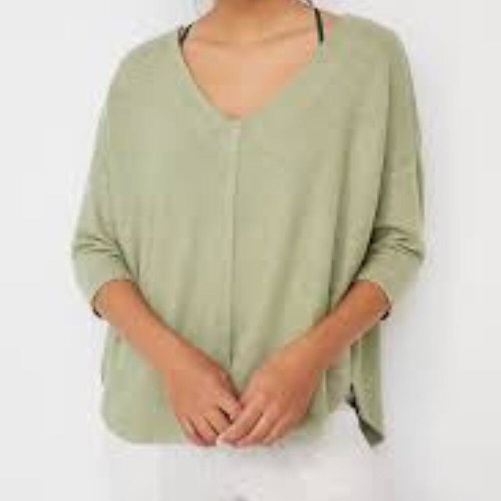 Anthropologie Saturday Sunday Georgie V-Neck Top Green Soft Size XS - Picture 8 of 8